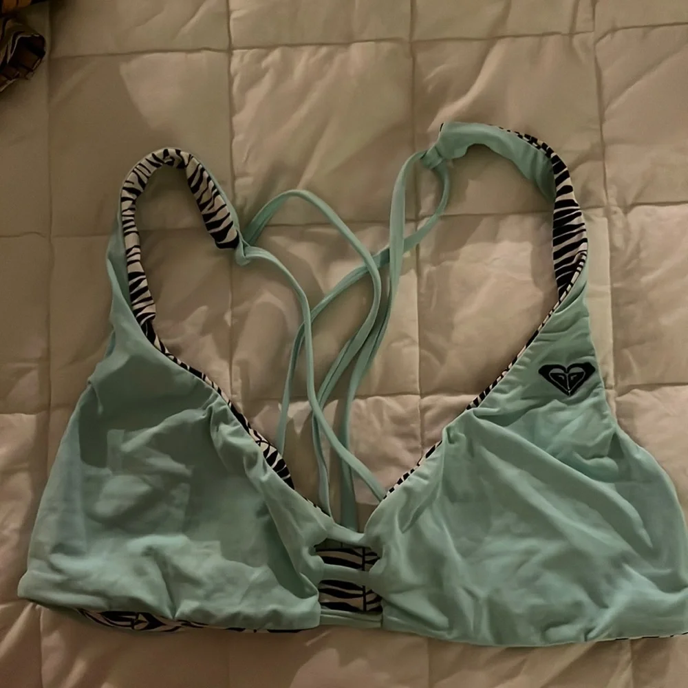 Reversible Roxy bikini top - Picture 1 of 3